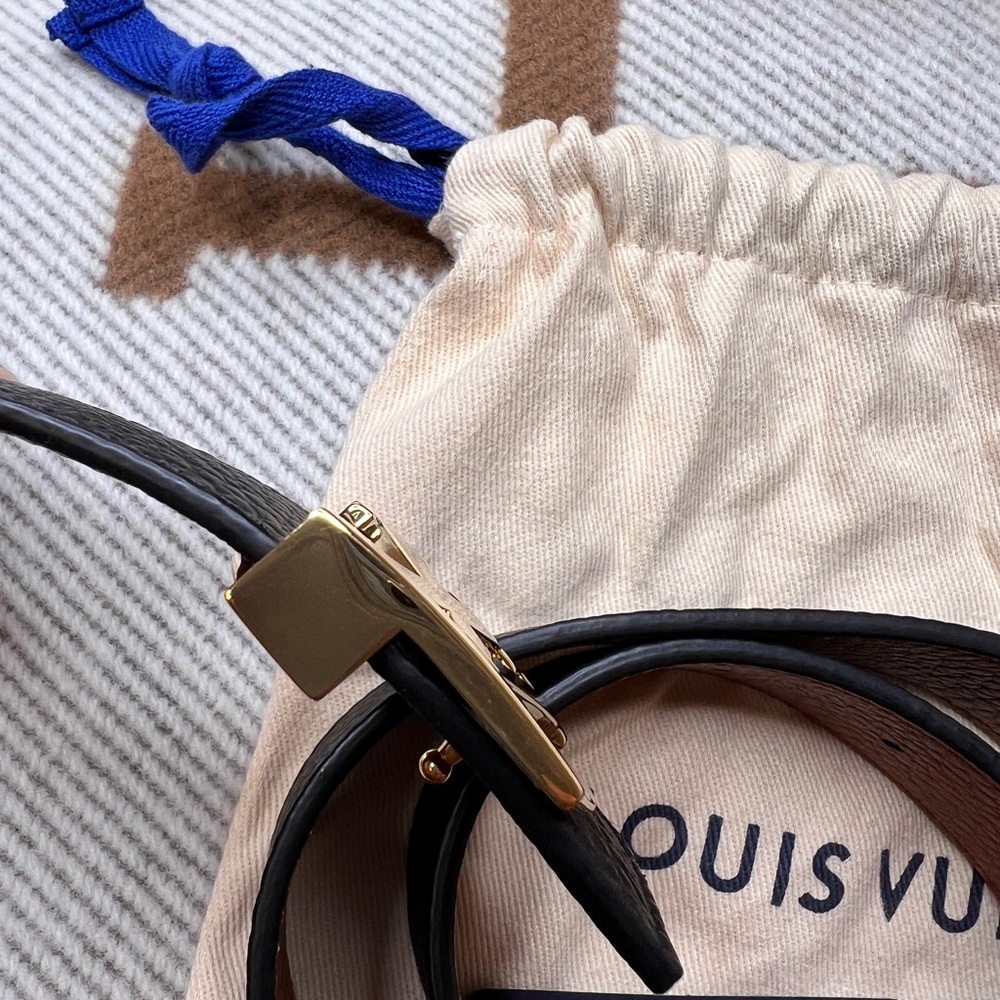 MINT Louis Vuitton LV Initial 30 mm 1.2β Reversible Women Belt Size 80 - Picture 9 of 12